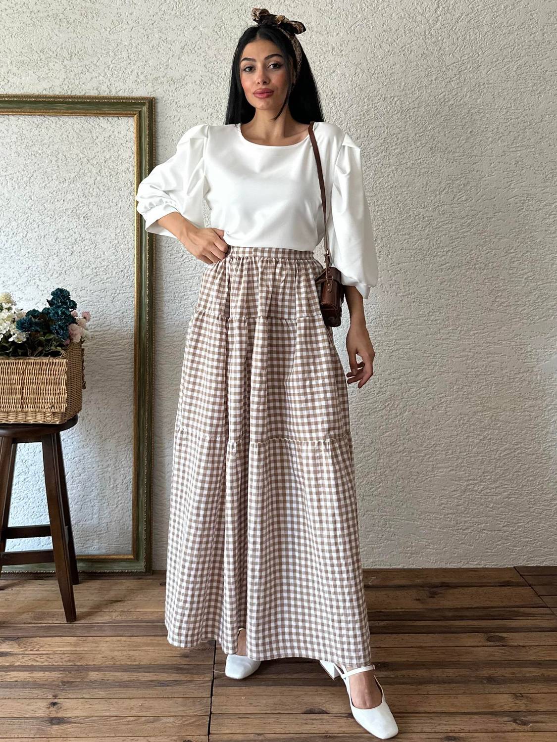 Коричневая юбка в клетку, многослойная, размер 36-46, длина 95 см, стирка при 30°, низкий отжим, глажка при максимуме 150°, для женщин