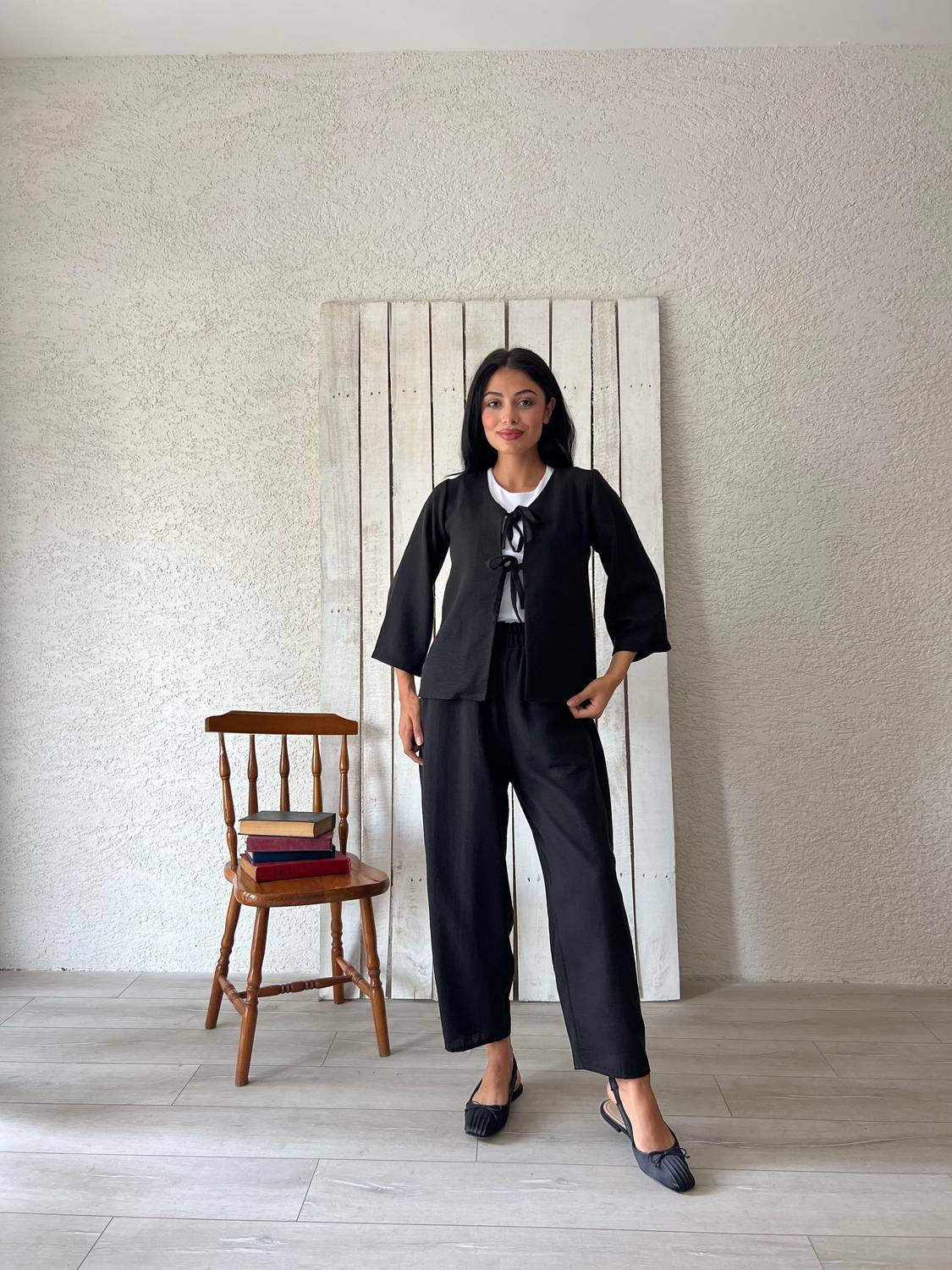 Чорний лляний комплект із блузкою з зав'язками (2 в 1) для стильних образів, легкий муслін, стандартний розмір, дихаючий матеріал