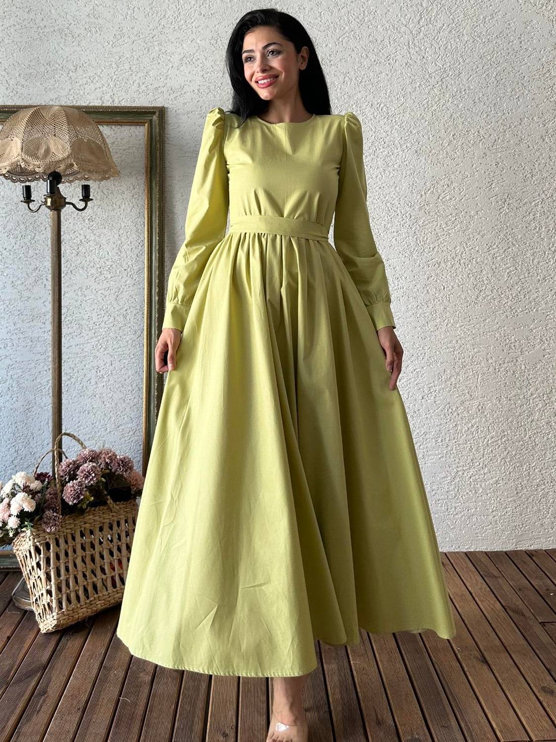 فستان كلاسيكي بلون زيتوني كلوش من قماش البوبلين 100% قطن بأحجام متنوعة مناسبة لجميع الأجسام