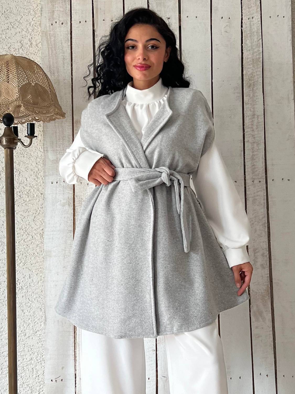 Gray Overcoat Poncho, Loose Fit, Standard Size, Made with Cashmere Fabric, Suitable for Hand or Short Low Spin Washing