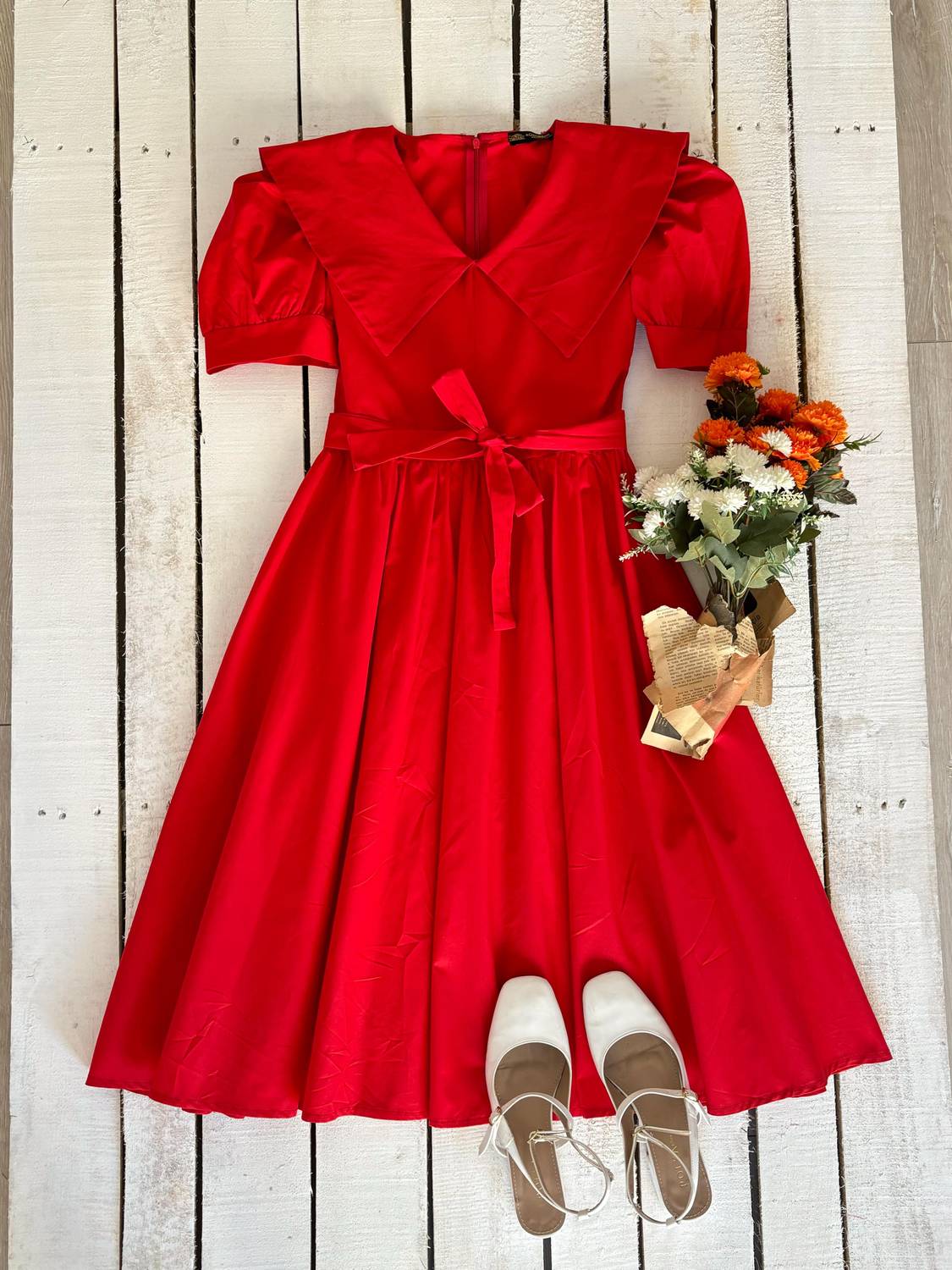 Kırmızı Büyük Yakalı Kloş Poplin Elbise