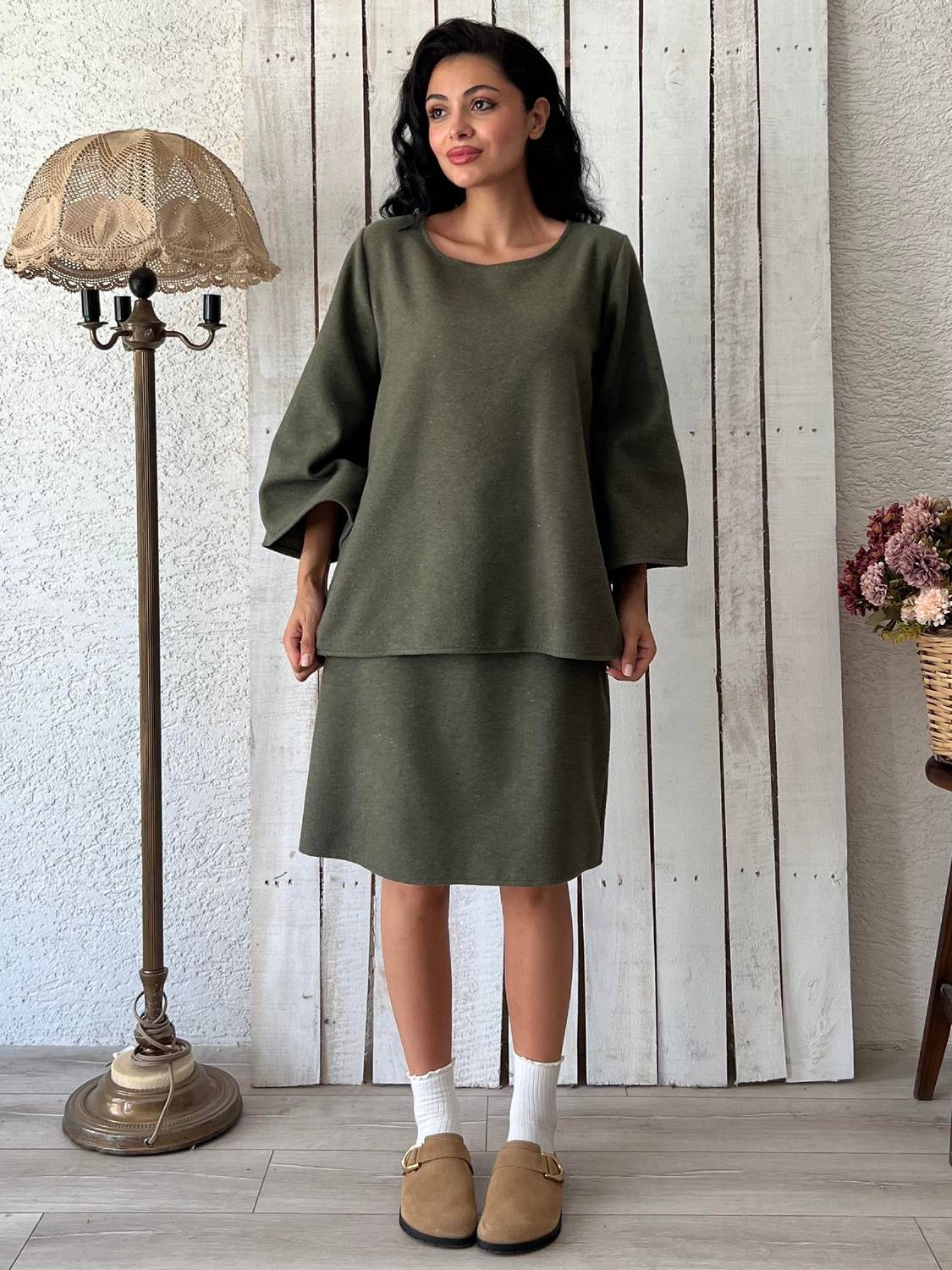 Haki Yeşil Kaşe Salaş Bluz-Kısa Kaşe Etek Takımı (2 li Takım)