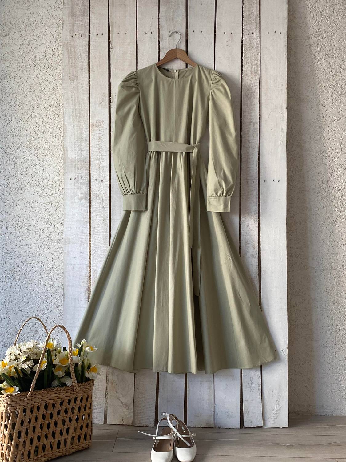 Uzun Soft Yeşil Poplin Kloş Elbise