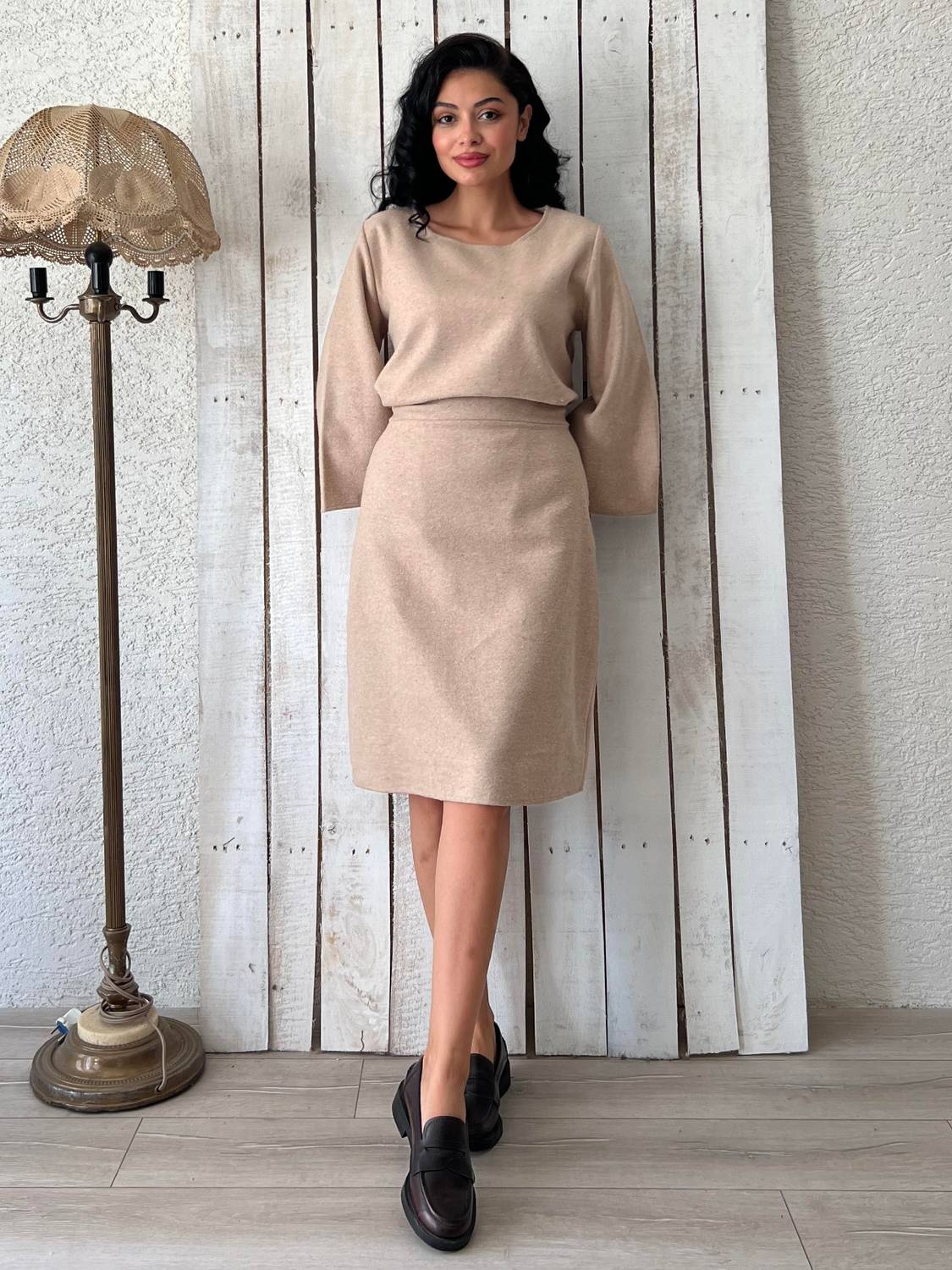 Bej Rengi Salaş Kaşe Bluz-Kısa Kaşe Etek Takımı (2 li Takım)