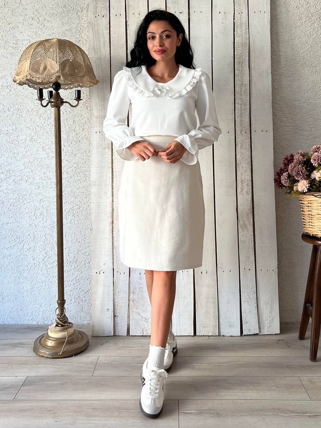 Krem Kısa Kaşe Etek