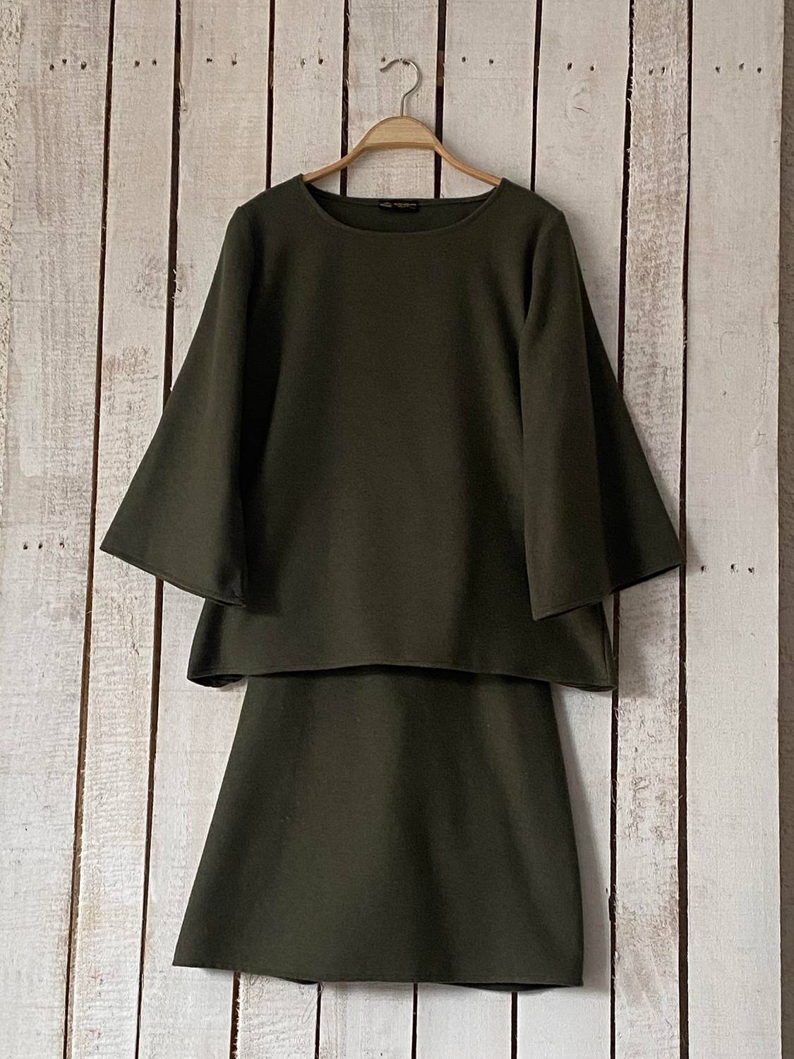 Haki Yeşil Kısa Kaşe Bluz-Etek Takımı (2 li Takım)