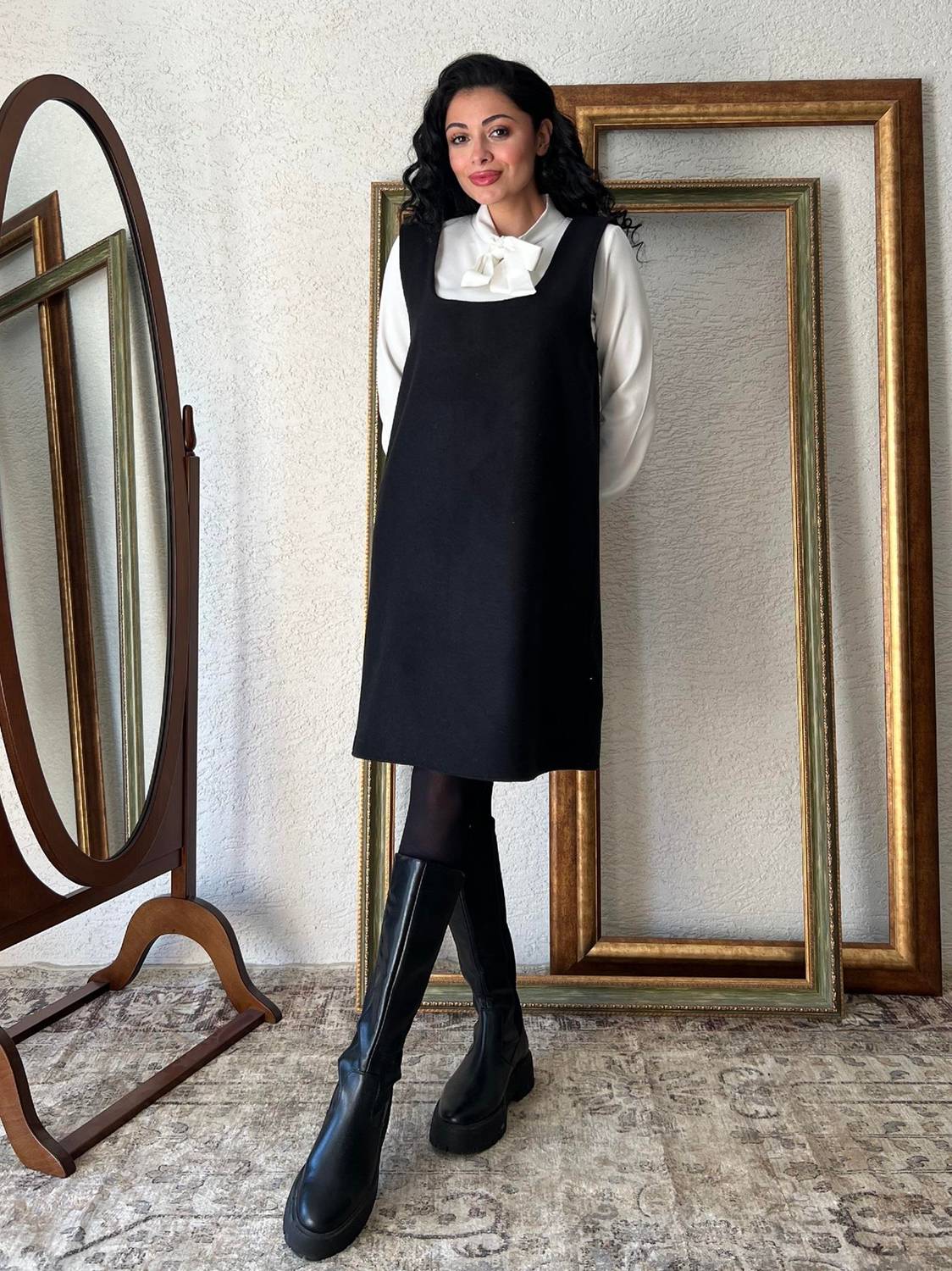 Kısa Siyah Salaş Kaşe Jile Elbise