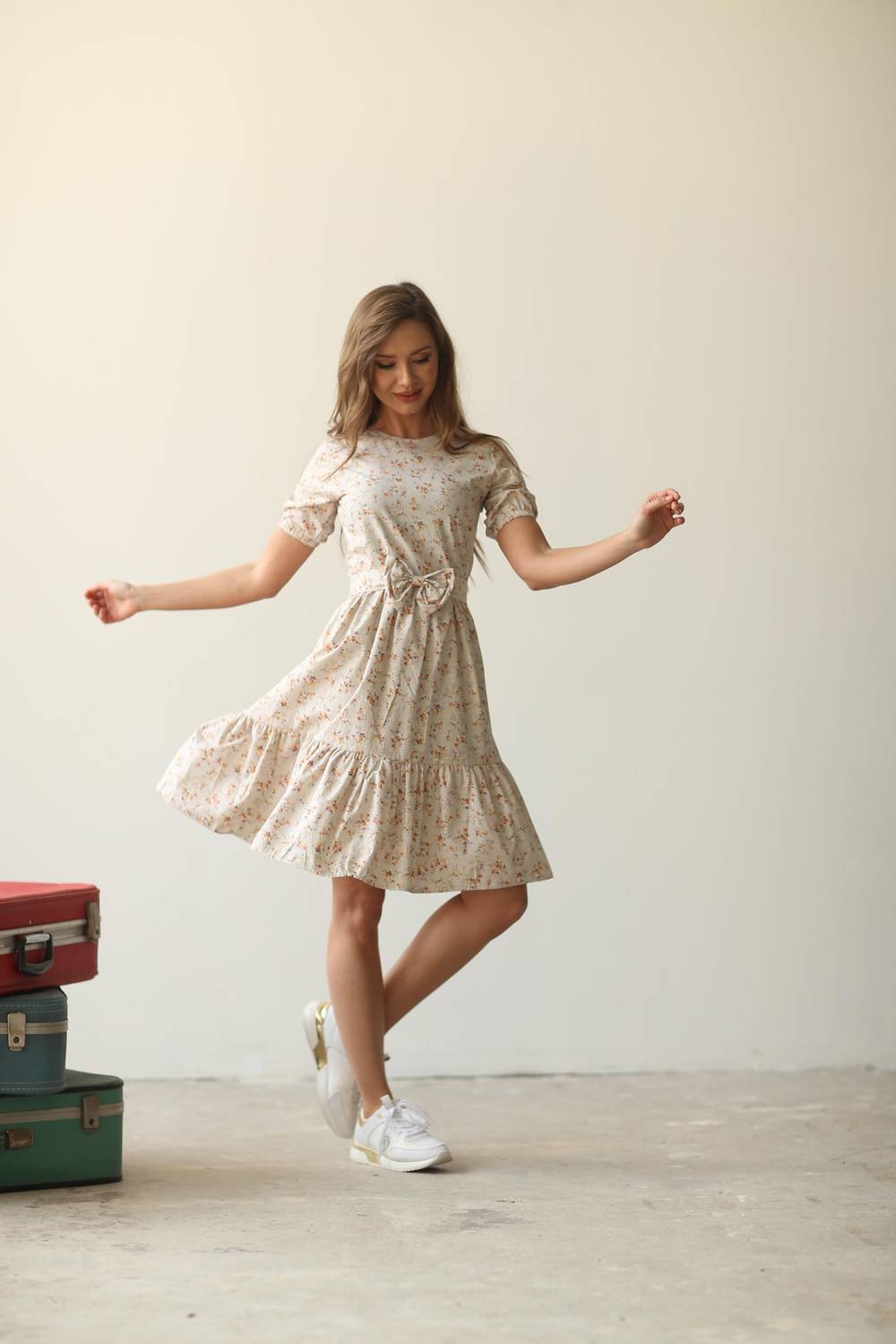 Krem Zemin Küçük Çiçekli Poplin Elbise