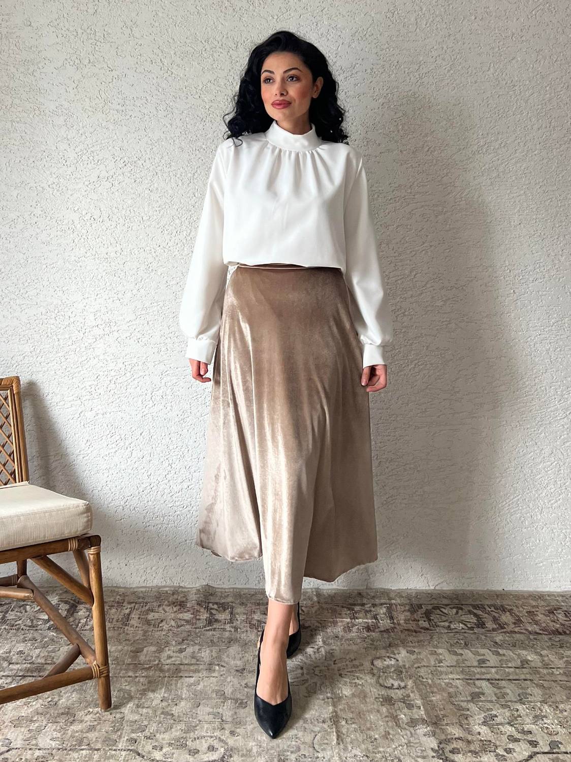 Siyah Kadife Kloş Etek