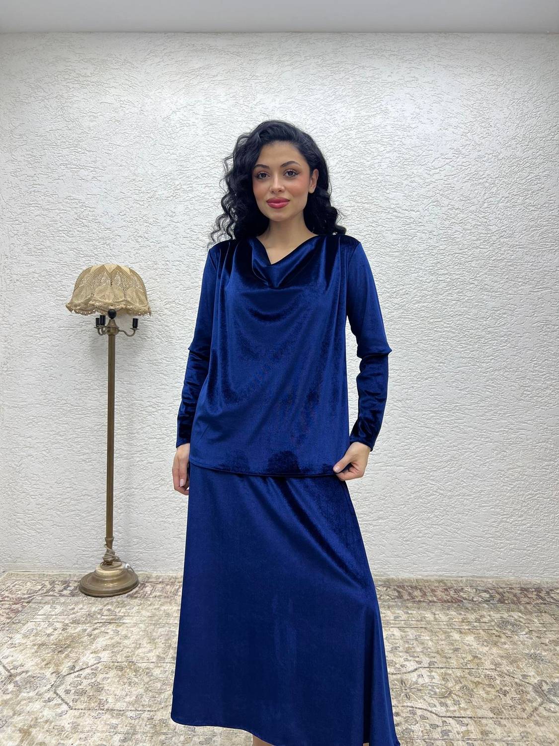 Класична жіноча блуза з оксамиту, модерний дизайн, розміри S/M, L/XL, 2XL/3XL, комфортний фасон, легкий вхід без блискавки