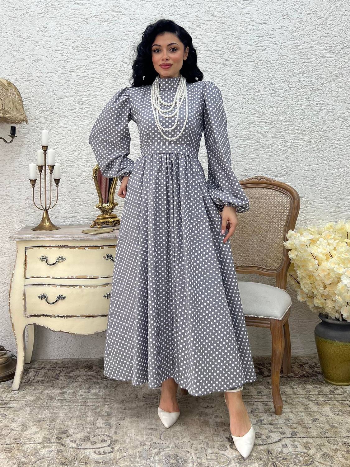 Tesettür Gri Puantiyeli Uzun Kloş Elbise
