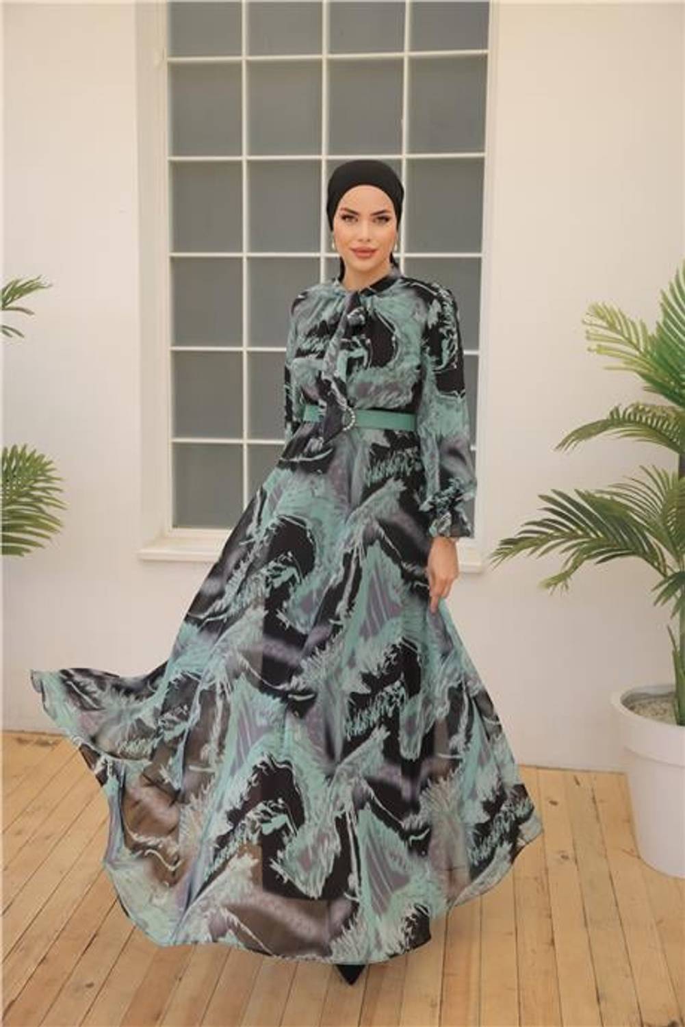 Siyah Desenli Toka Kemerli Uzun Şifon Elbise - 50005.100 - Çağla Yeşili