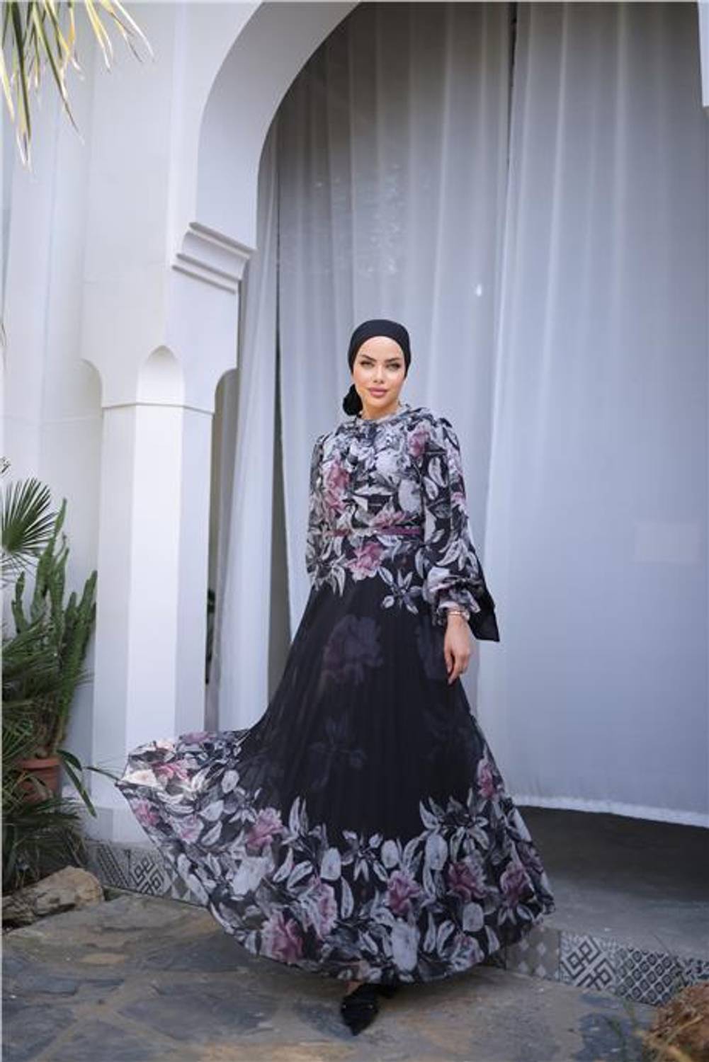 فستان شيفون مزين بأربطة عنق وبحزام لون وردي محروق، متوفر بمقاسات 38-46، مثالي لجميع المواسم