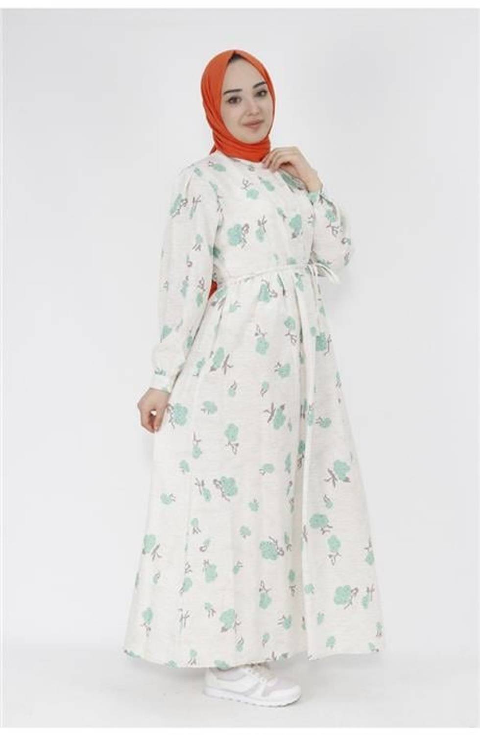 فستان كتان مزخرف بالزهور بلون أخضر بنيتون متوفر بمقاسات 38-46