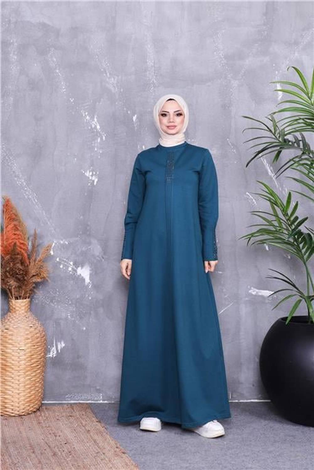 Kolları Taş Desenli Uzun Tesettür Elbise - 71186.033 - Petrol