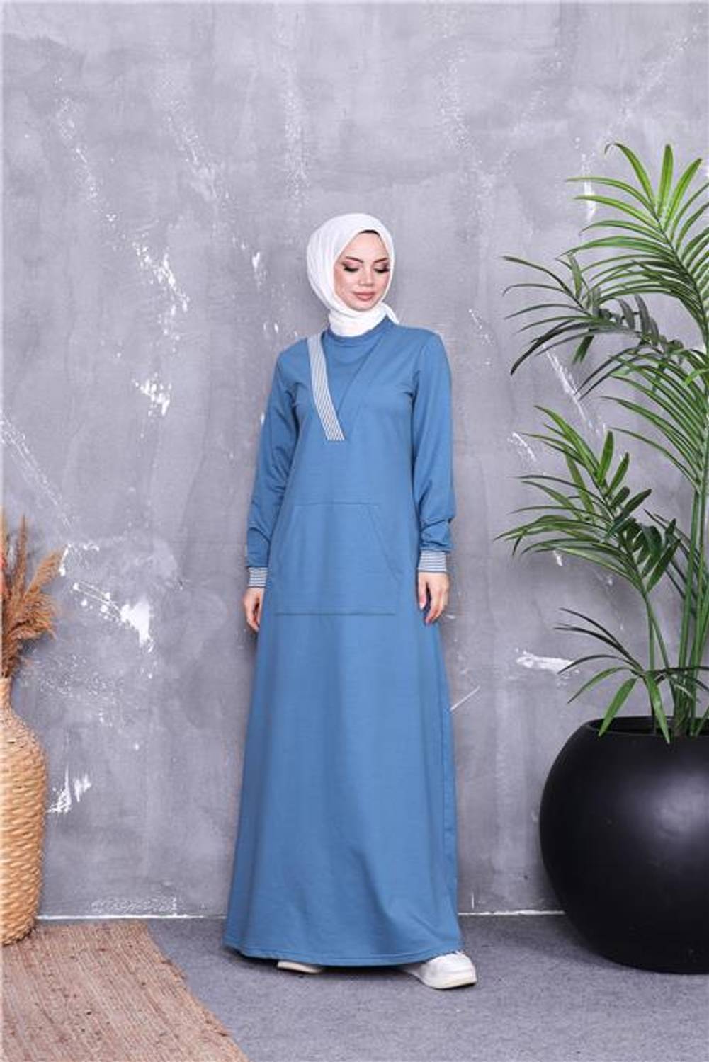 V Yaka Şerit Desenli Cepli Uzun Tesettür Elbise - 71188.106 - Okyanus Mavi