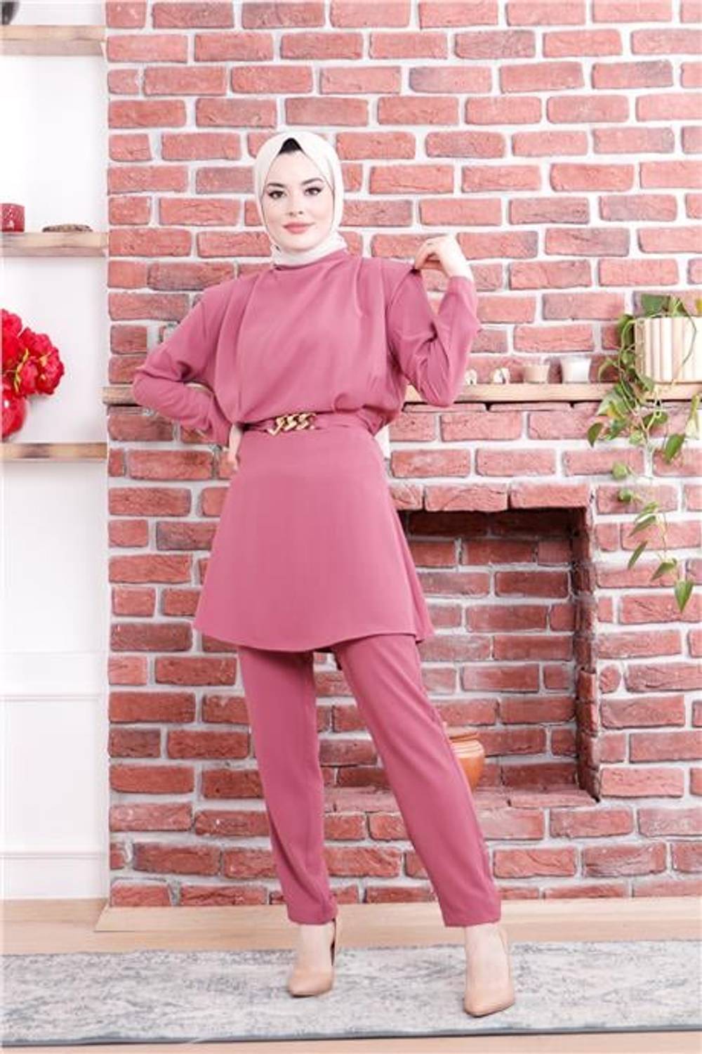 Комплект из двух предметов с поясом, простой стиль, цвет бордо, доступные размеры 38-46