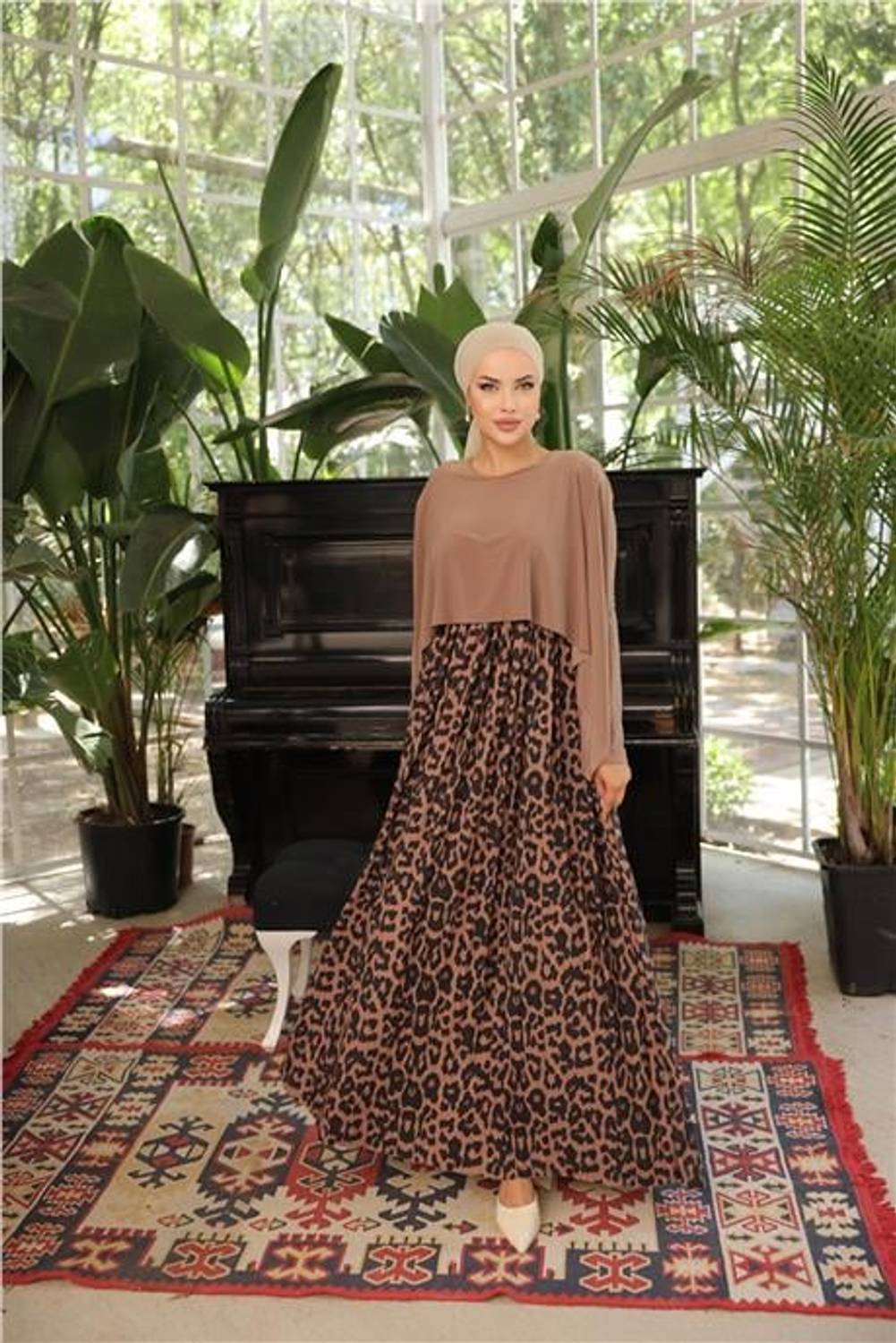 Leopar Desenli Pelerinli Uzun Elbise - 71202.028 - Kahverengi