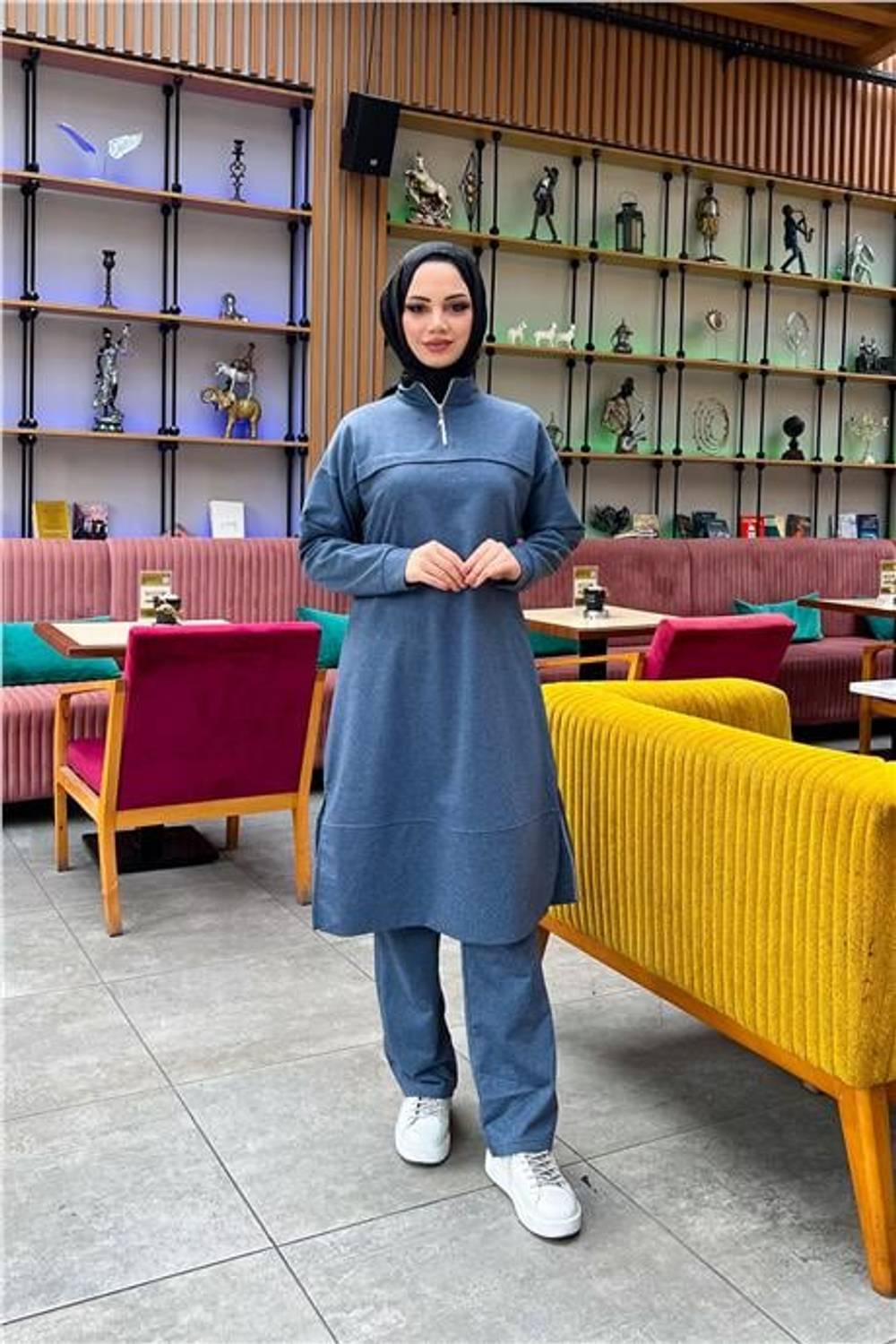 Короткий спортивный комплект с высоким воротником и разрезами, простая базовая туника и брюки, индиго, размеры 38-46