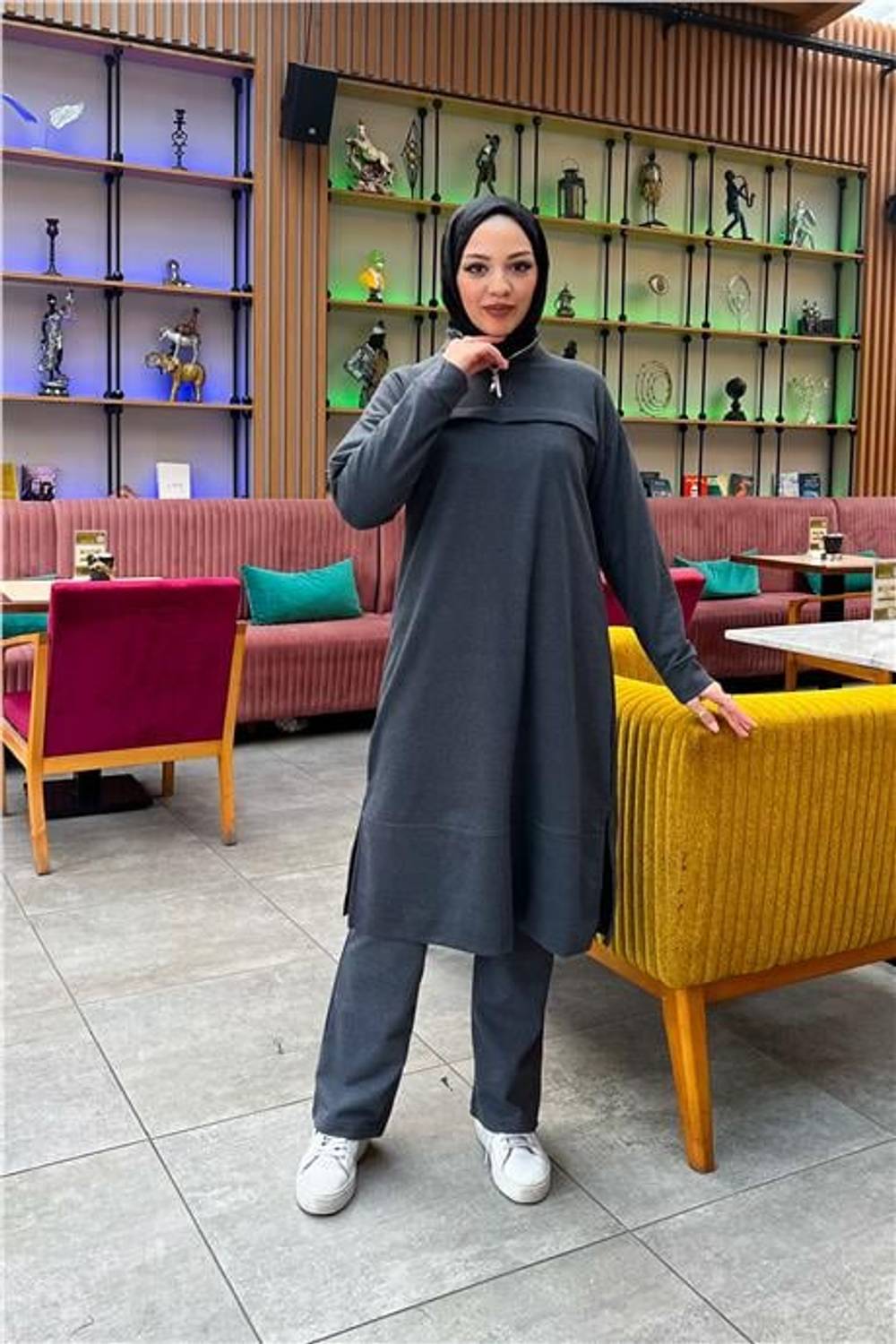 Удобный спортивный комплект из длинной туники с молнией и брюк, цвет антрацит, размеры 38-46