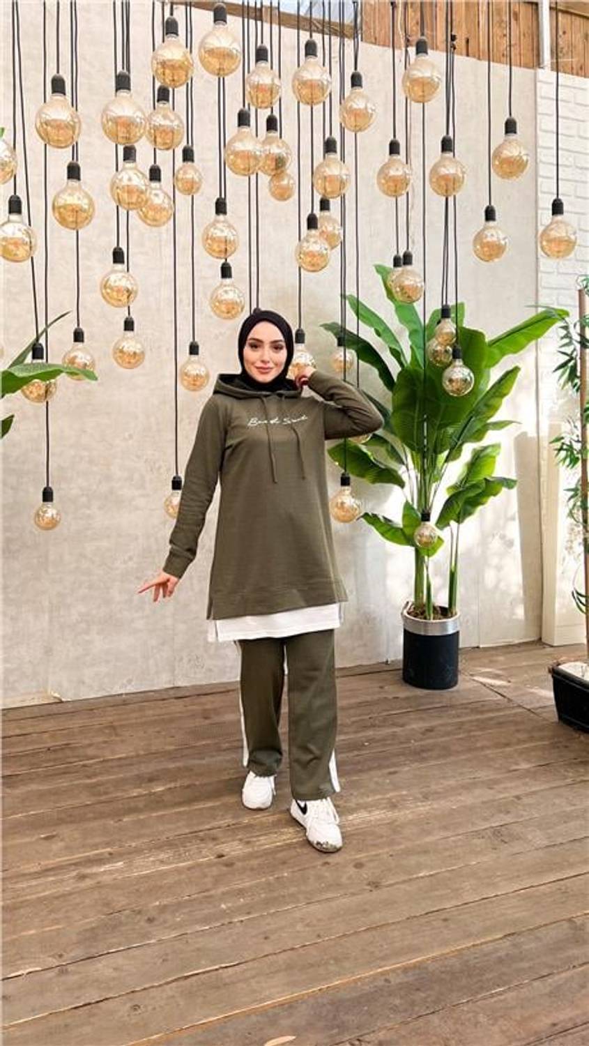 Yazı Baskılı Garni Detaylı Kapşonlu Kısa Sweat Pantolon İkili Tesettür Eşofman Takımı - 03080.005 - Haki