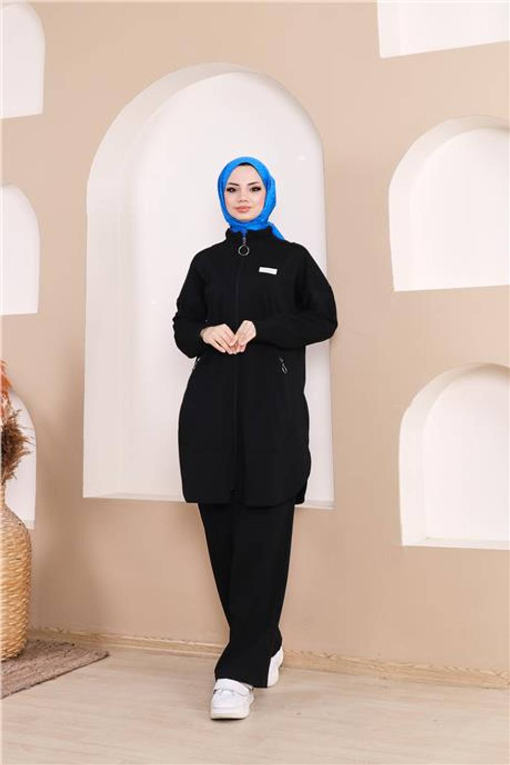 Fermuarlı Cepli Kısa İkili Tesettür Eşofman Takımı - 71182.003 - Siyah