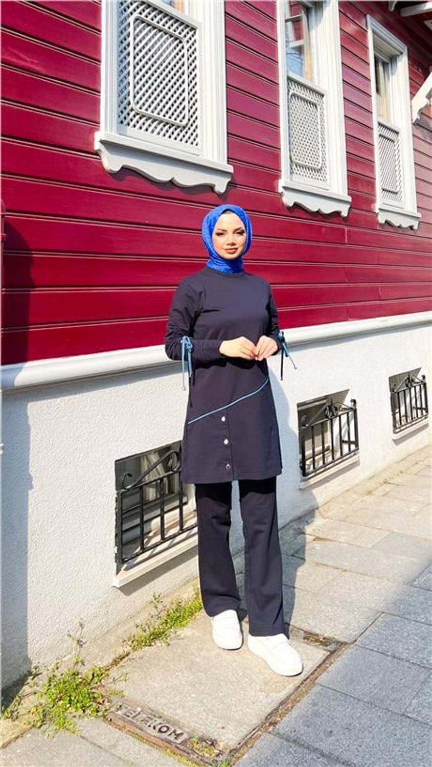 Koldan Bağcıklı Şeritli Çıtçıtlı İkili Tesettür Eşofman Takımı - 71180.015 - Lacivert