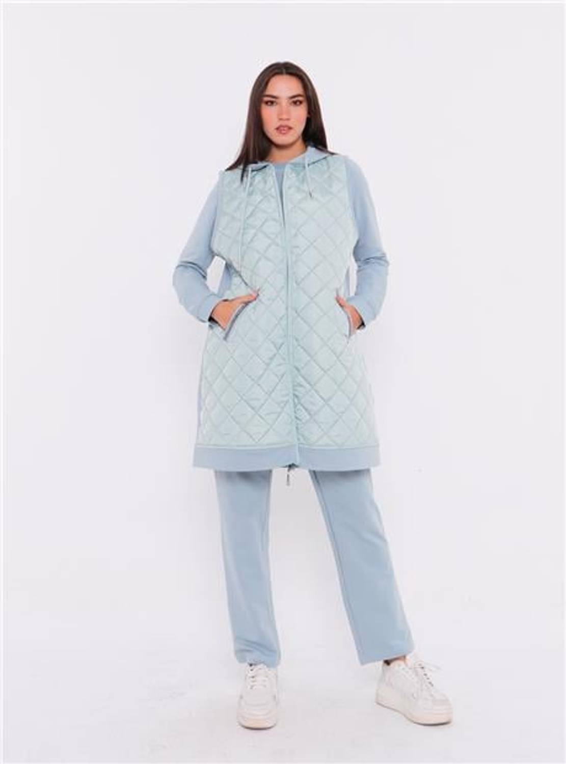 Мінімальний капітонований спортивний трійник - 70060.112 - Льодовий блакитний, різні розміри 38-46