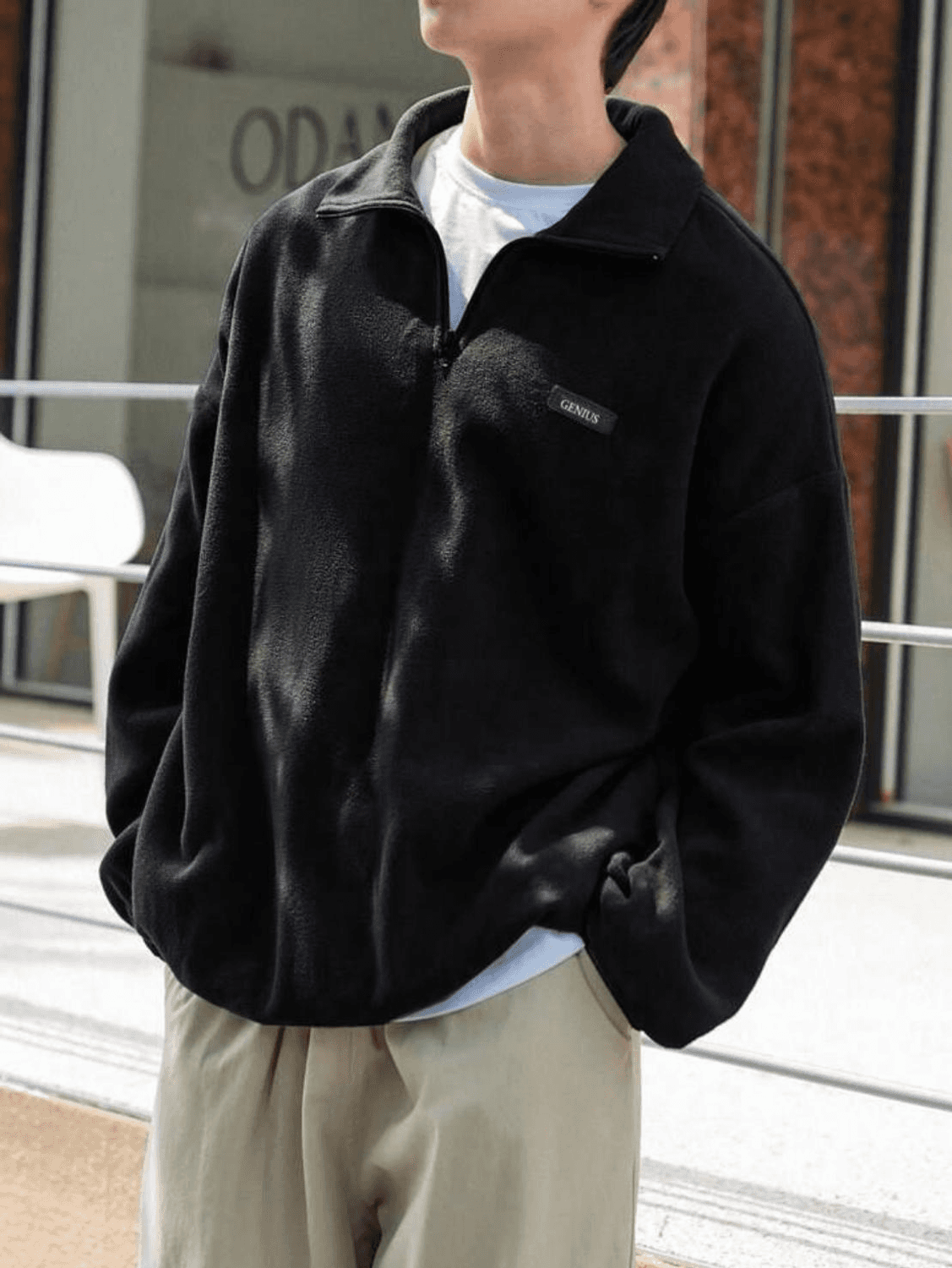 سويت شيرت بولا زياك للرجال مقاس فضفاض من القماش السميك، مثالي لأجواء البرد، بجودة عالية وصناعة محلية مضمونة