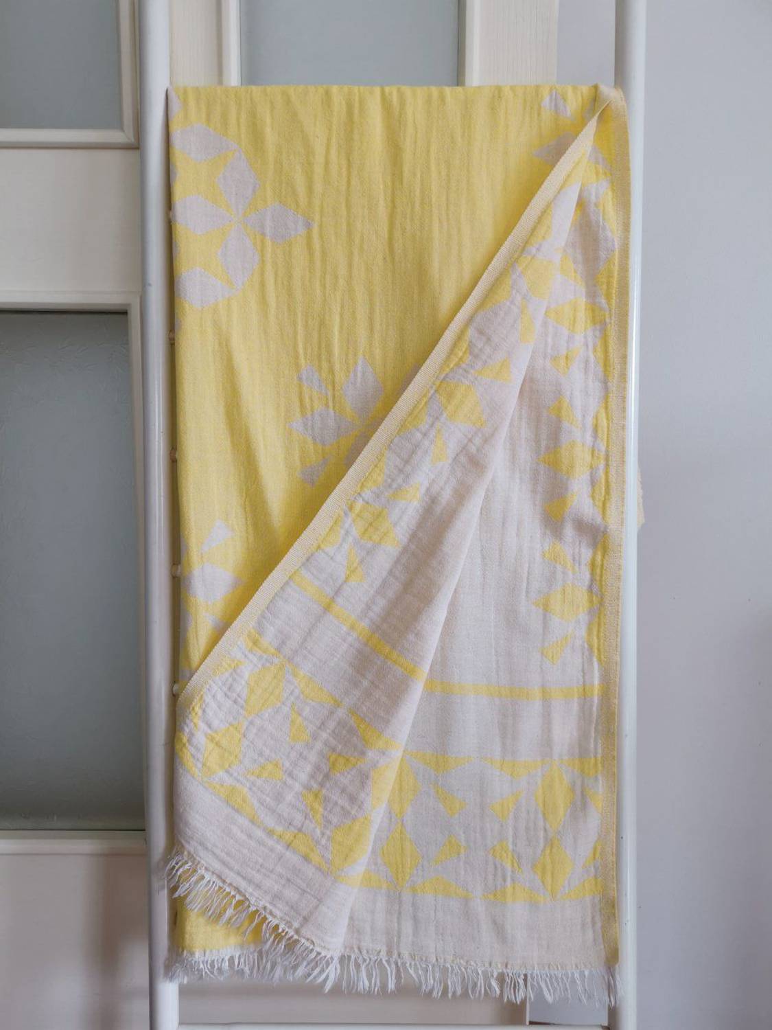 بشتمال ، منشفة استحمام ، منشفة شاطئ ، طبقة مزدوجة صفراء