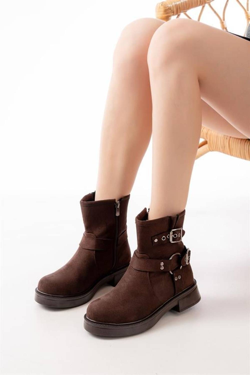 Жіночі боти коричневі з замшевим пряжкою та блискавкою, висота підборів 3 см, повний розмір, виготовлено в Україні, 100% ручна робота
