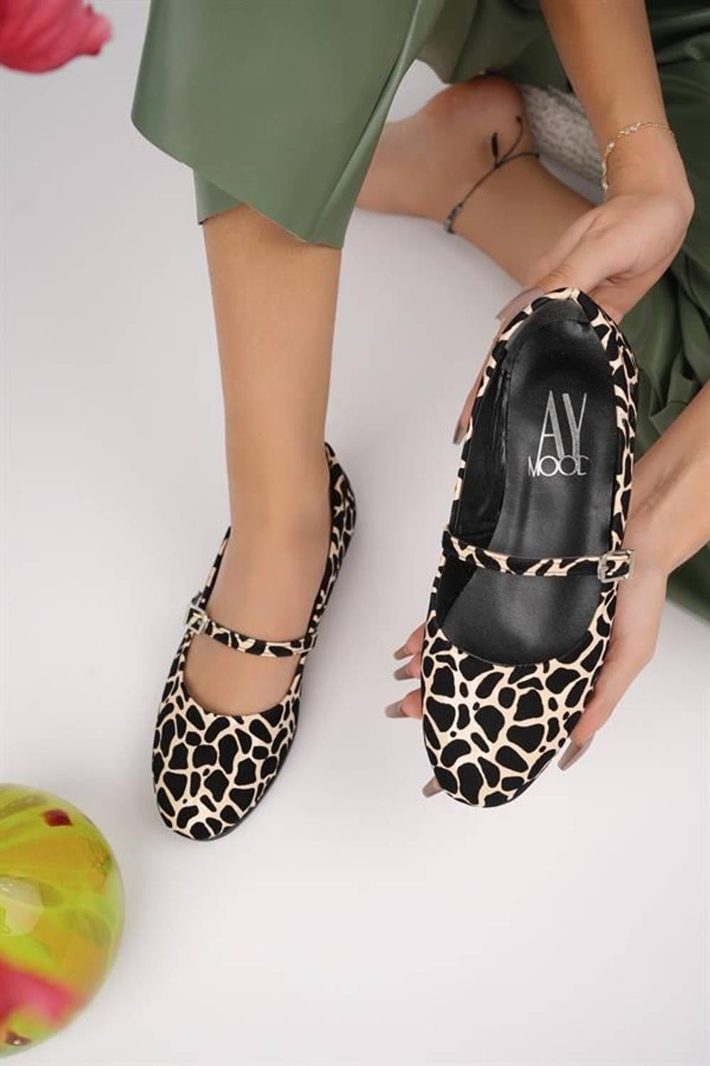 Aymood Balerin Model Leoparlı Kadın Babet  Siyah Vizon Cilt 