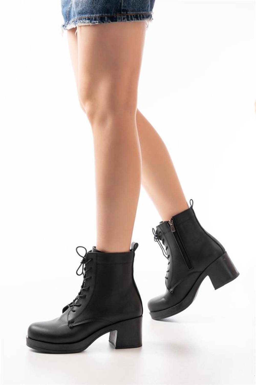 Жіночі ботинки чорні з шнурівкою і блискавкою на товстому каблуці, висота каблука 6 см, повний розмір, українське виробництво, 100% ручна робота