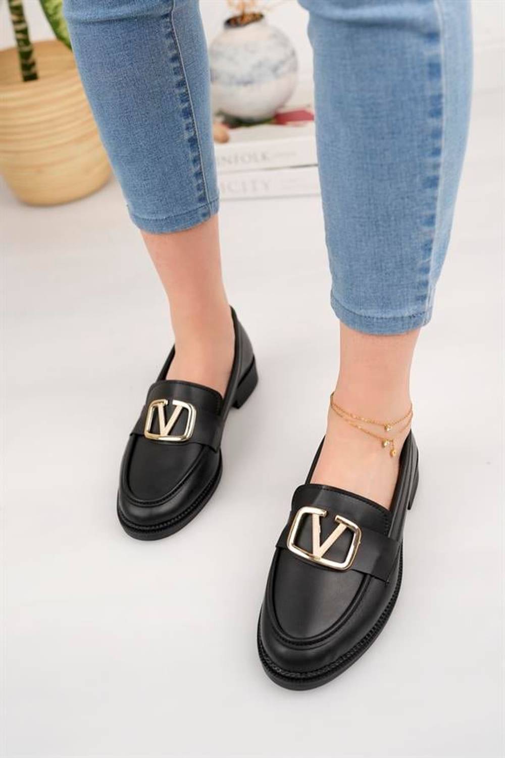 Туфлі Aymood чорні шкіряні з ланцюжком, товста підошва, класичний стиль для щоденного використання, комфортні та стильні