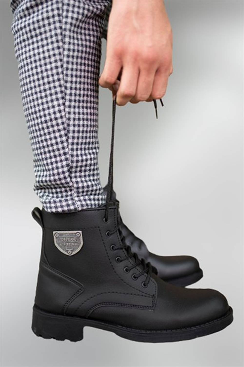 Aimood Male Postal Bot