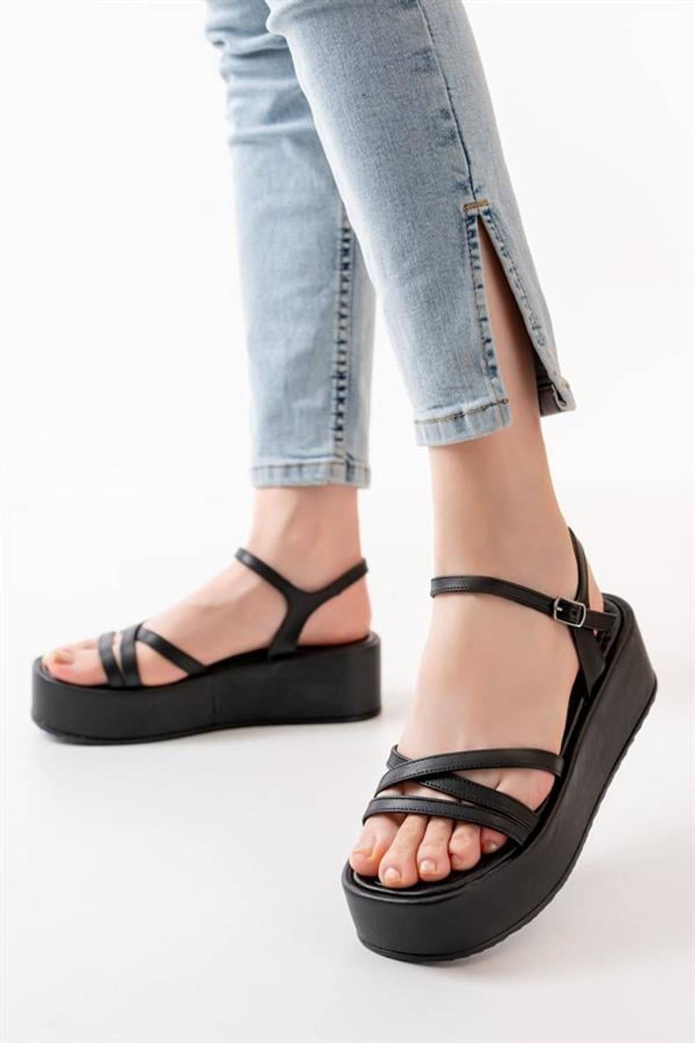 Черные женские сандалии на платформе с высотой каблука 5,5 см и платформы 3,5 см, полностью ручной работы