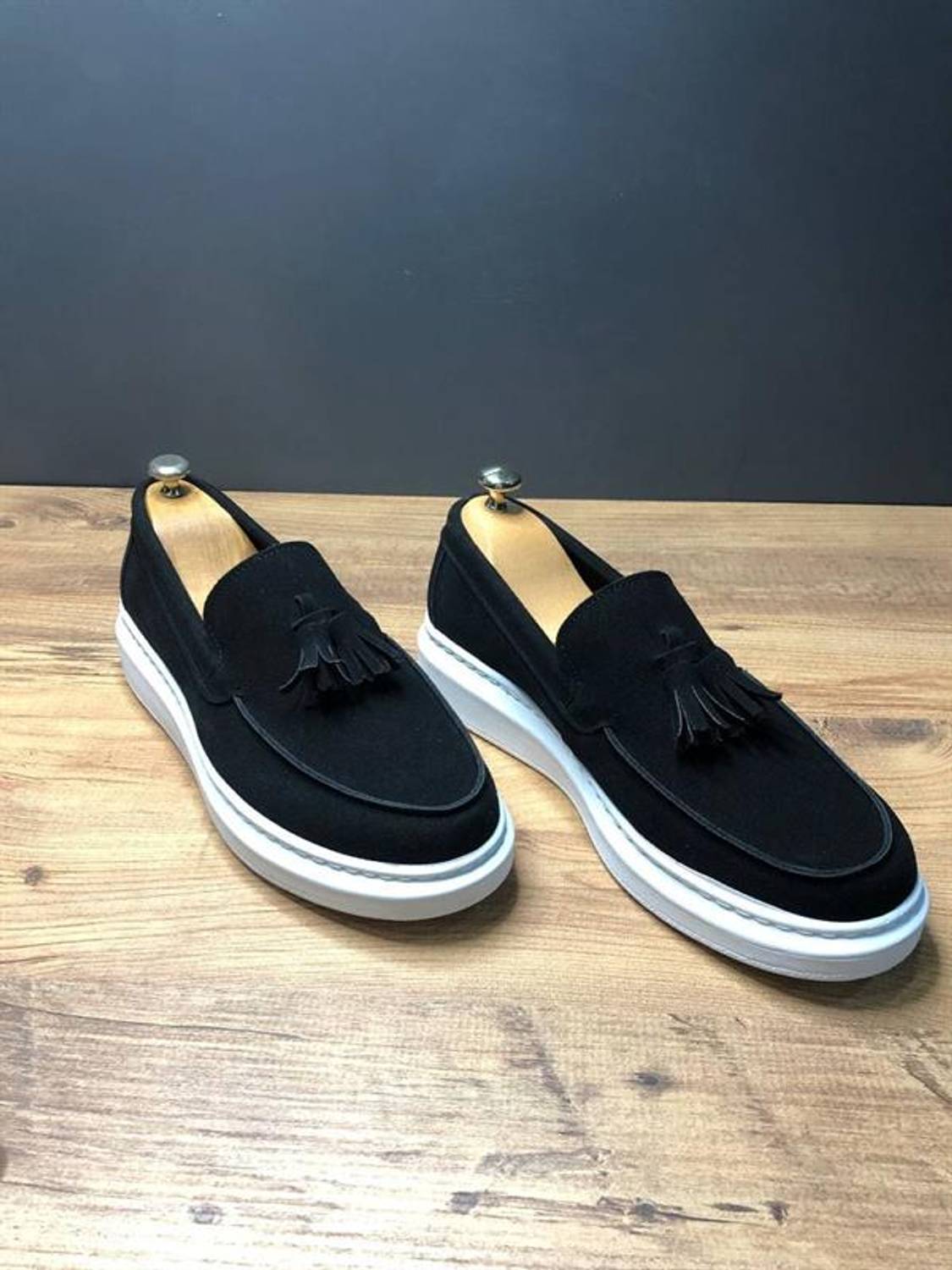 Чоловічі класичні спортивні мокасини без шнурівки з бахромою Blau SLW154, чорні, комфортна ортопедична підошва, стійка до ковзання, антибактеріальна підкладка