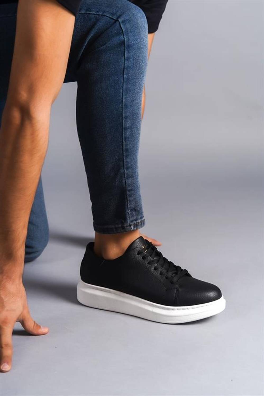 Кроссовки мужские SLW151 Boost на шнурках, черные, для повседневной носки, комфортные с ортопедической стелькой и антискользящей подошвой