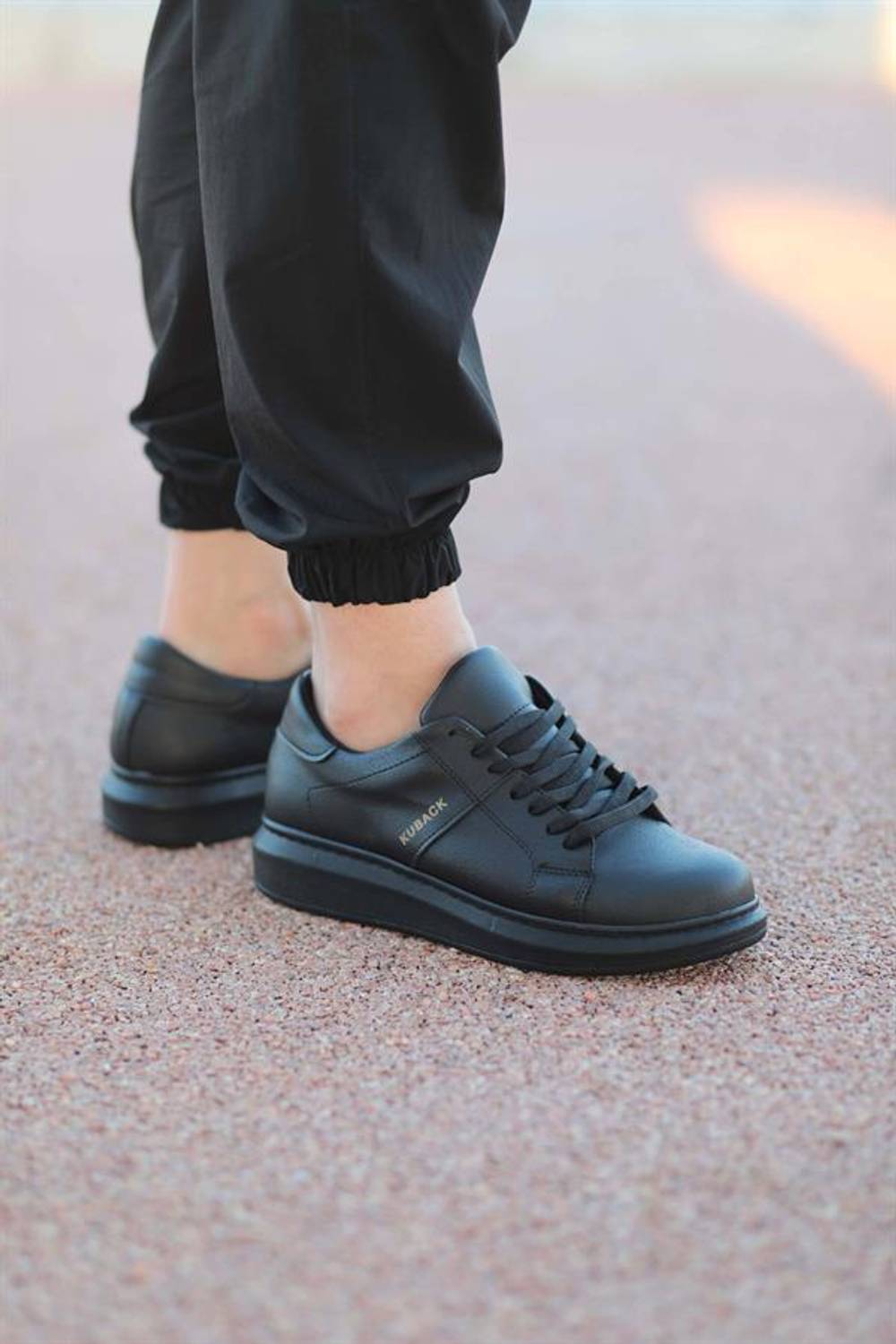 Чоловічі спортивні кросівки SLW151 Boost, чорні, комфортні, з ортопедичною устілкою та антибактеріальною підкладкою