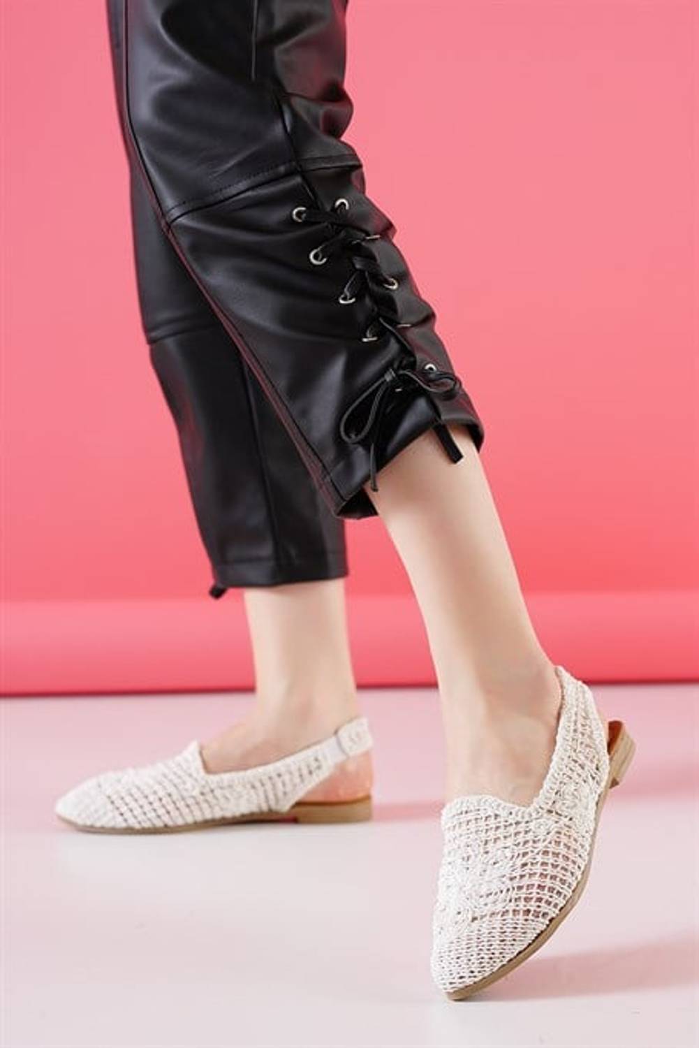 Women's White Lace Detailed Open Back Comfortable Knitted Embroidered Straw Ballerinas