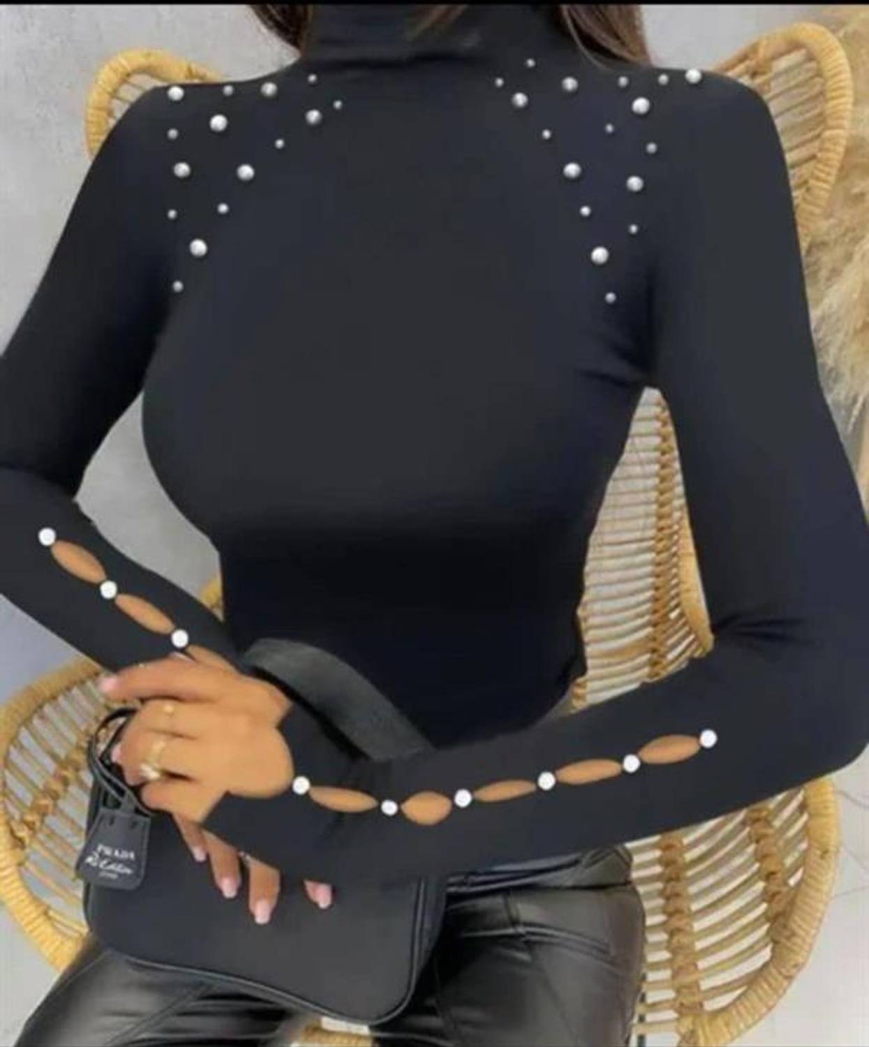 Kadın Boğazlı Inci Detay Fırsat Ürün Bluz