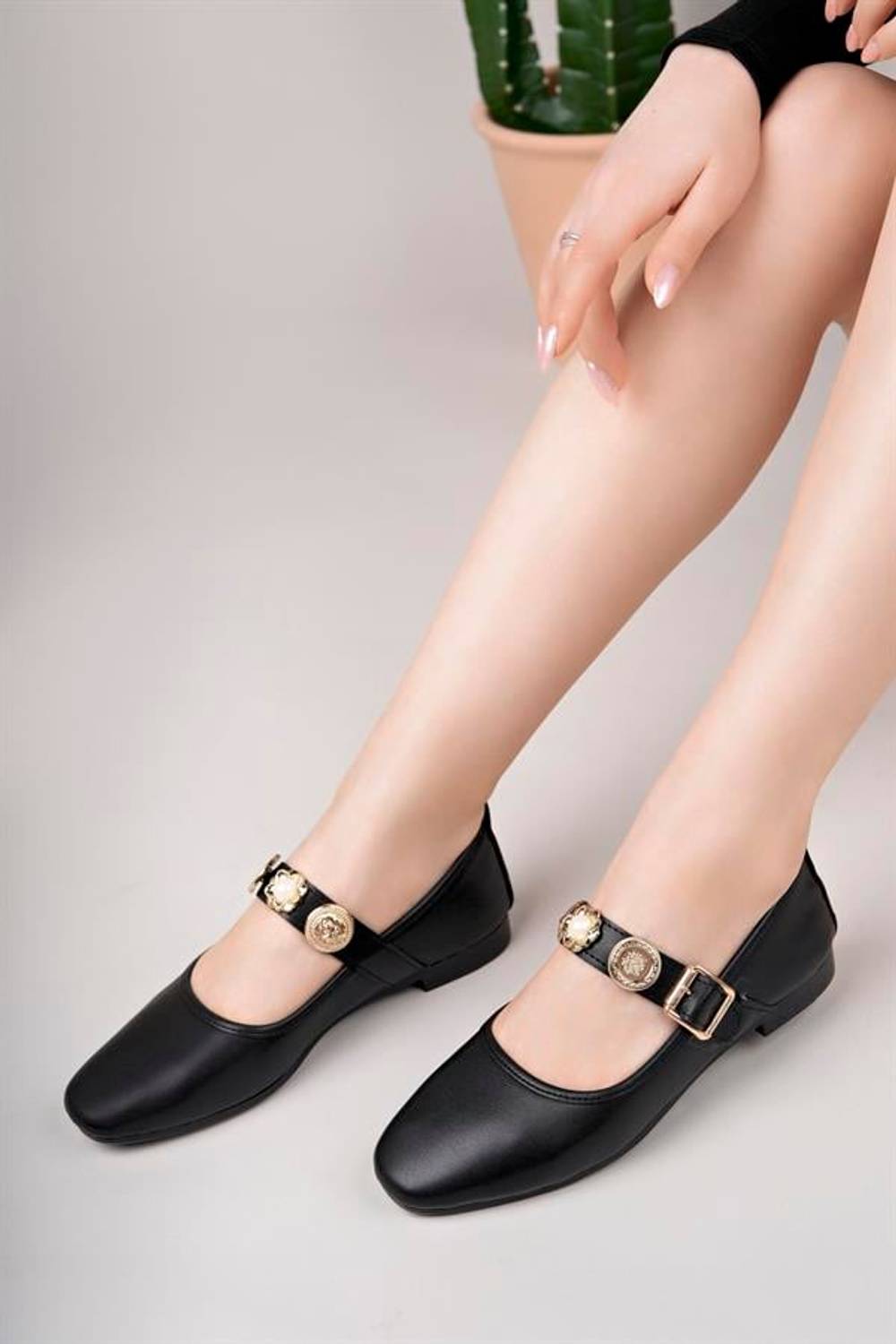Kadın Siyah Cild Günlük Babet Tokalı Ayarlanabilir Hafif Rahat Ayakkabı