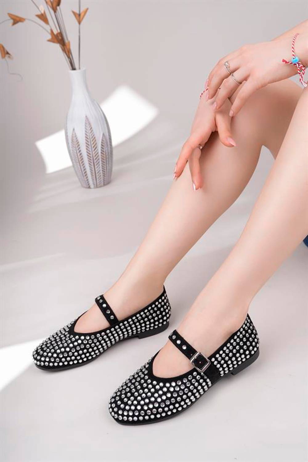 Aymood Kadın Baretli Siyah Taşlı Günlük Babet Ayakkabı