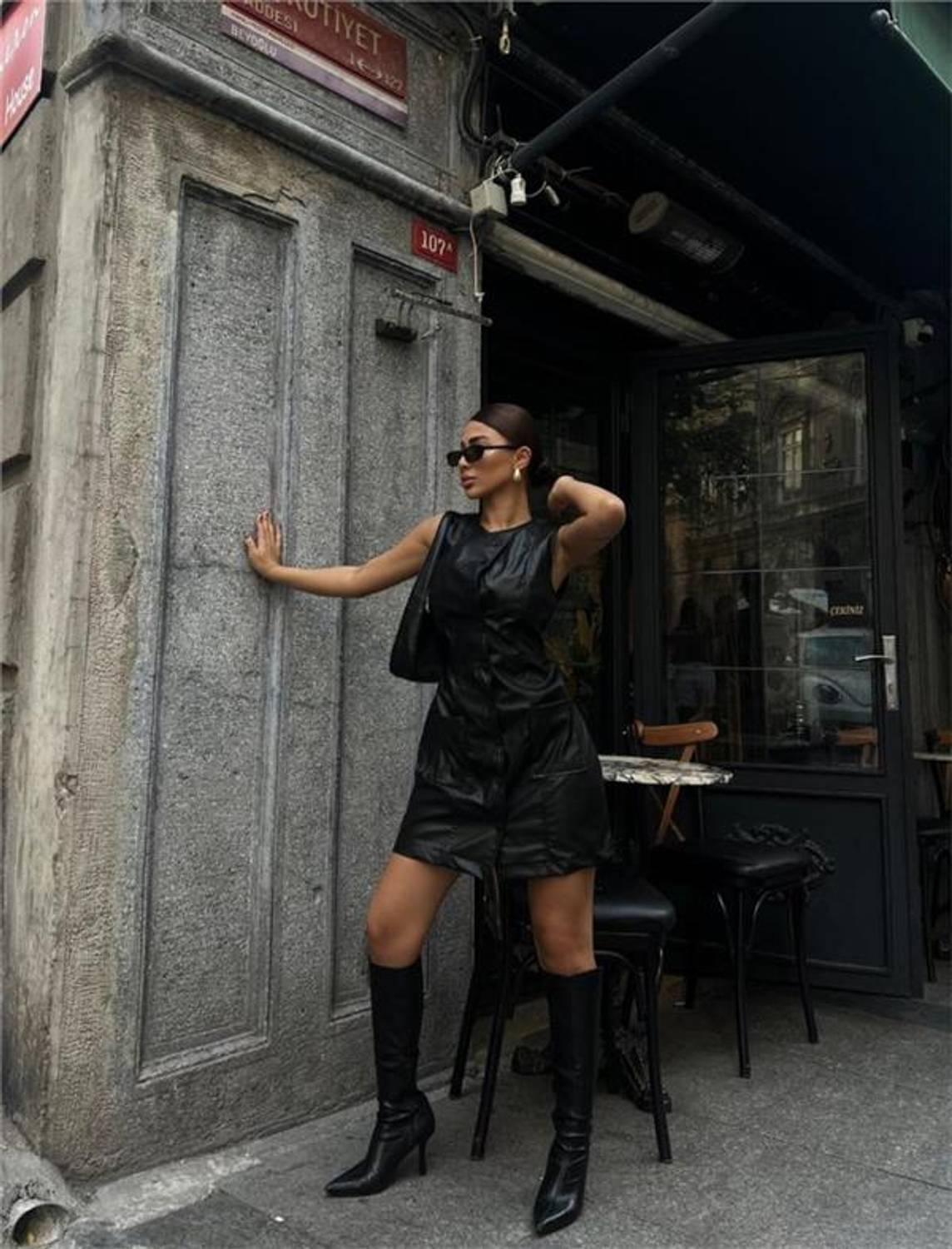 JİLE DERİ ELBİSE ÖNDEN DÜĞMELİ CEP DETAYLI - Siyah