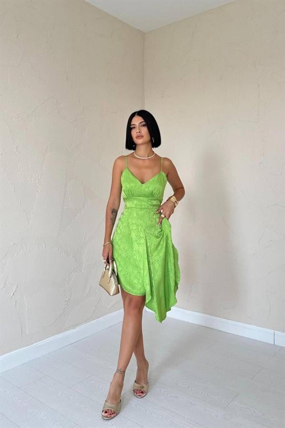 Yeşil Jakarlı Asimetrik Elbise