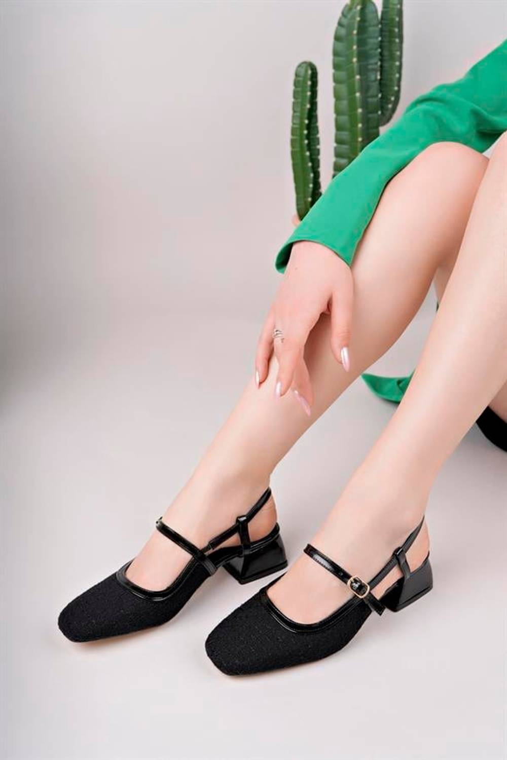 Aymood Kadın Kemerli Topuklu Ayakkabı 3 Cm Topuk