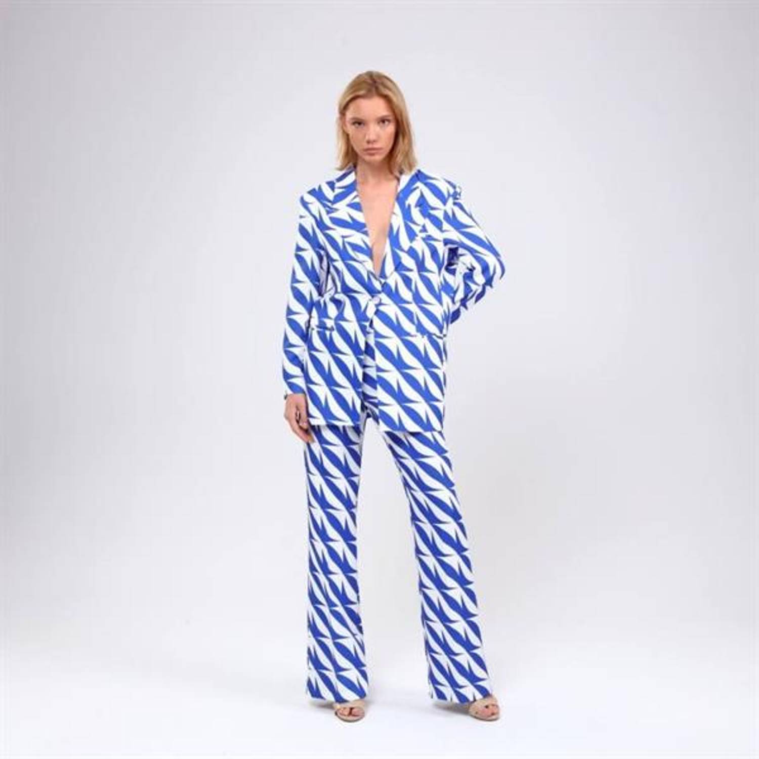 Akusti̇k Desenli̇ Di̇ji̇tal Baski Ceket