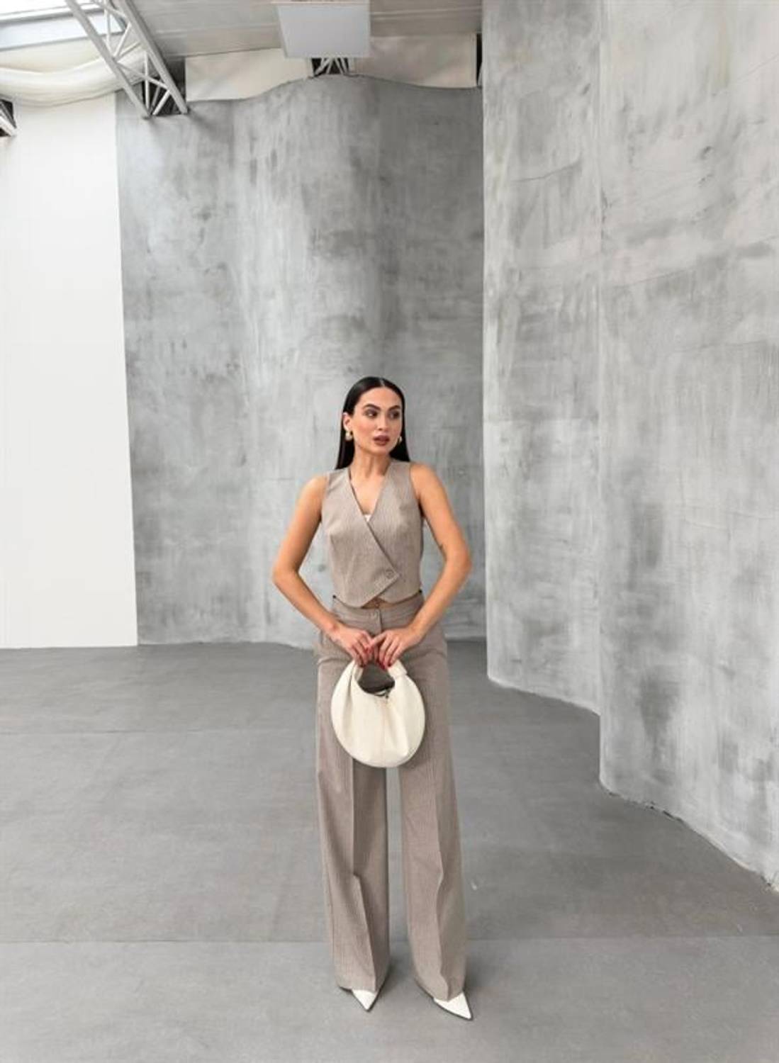 Toskana Çi̇zgi̇li̇ Kruvaze Yaka Tek Düğmeli̇ Yelek Pantolon Takim