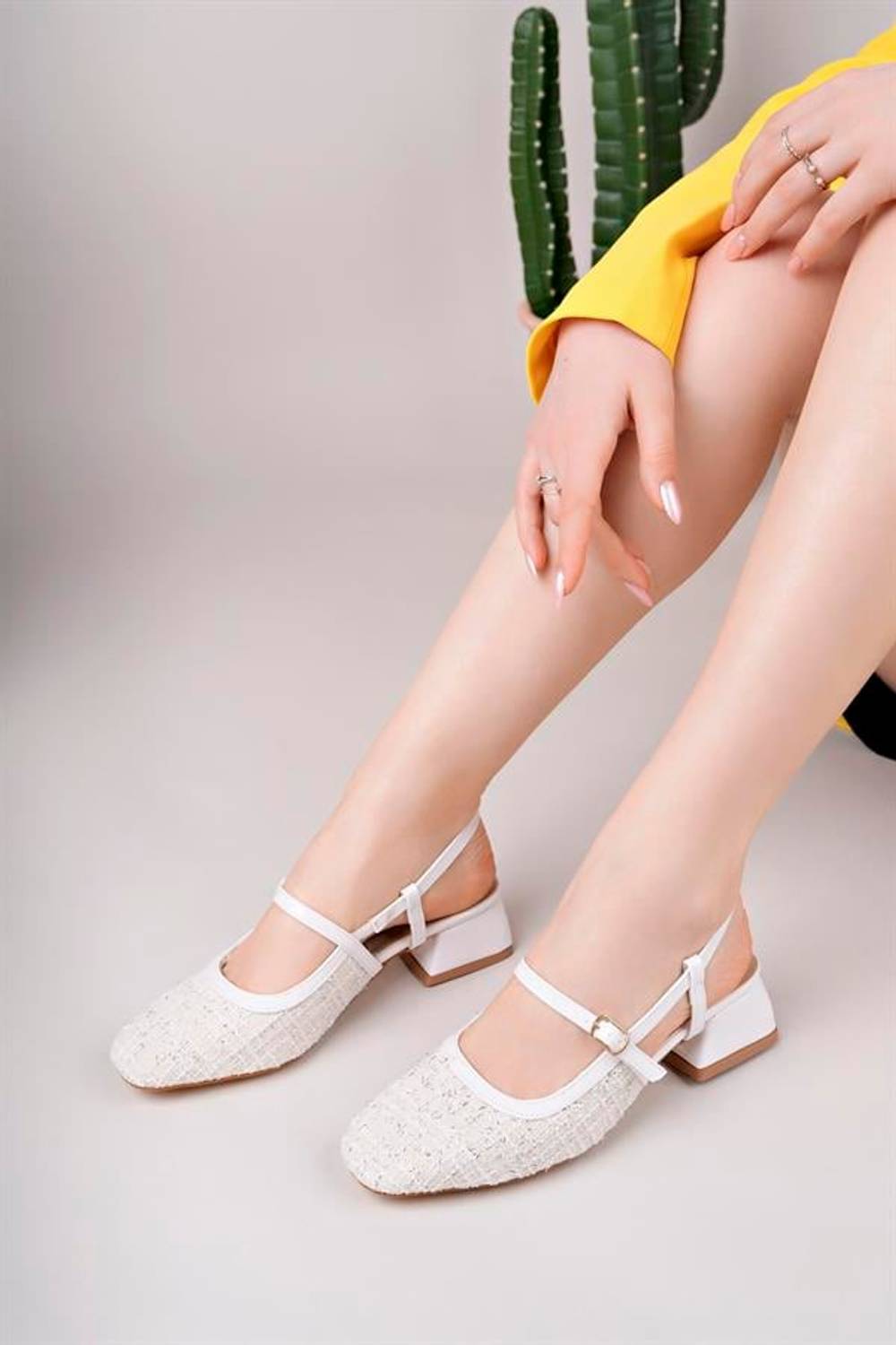 Aymood Kadın Kemerli Topuklu Ayakkabı 3 Cm Topuk C Beyaz Rugan