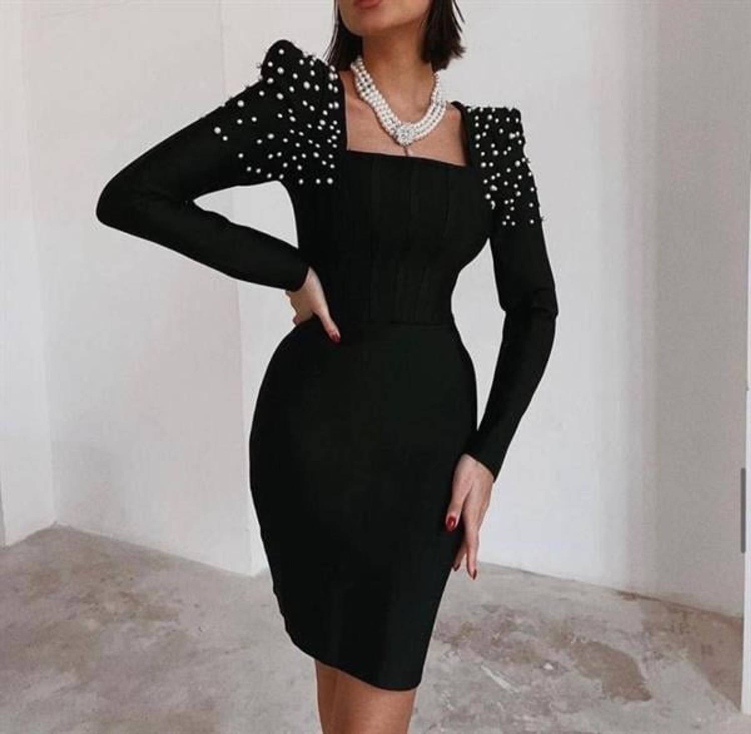 Kadın Kare Yaka Vatkalı Inci Detay Fırsat Ürün Mini Elbise